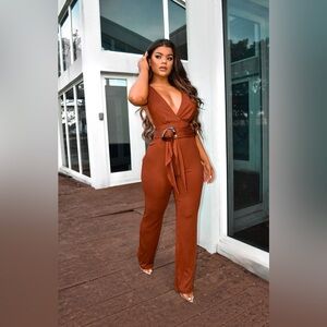 Luxxel Sexy belted halter Jumpsuit